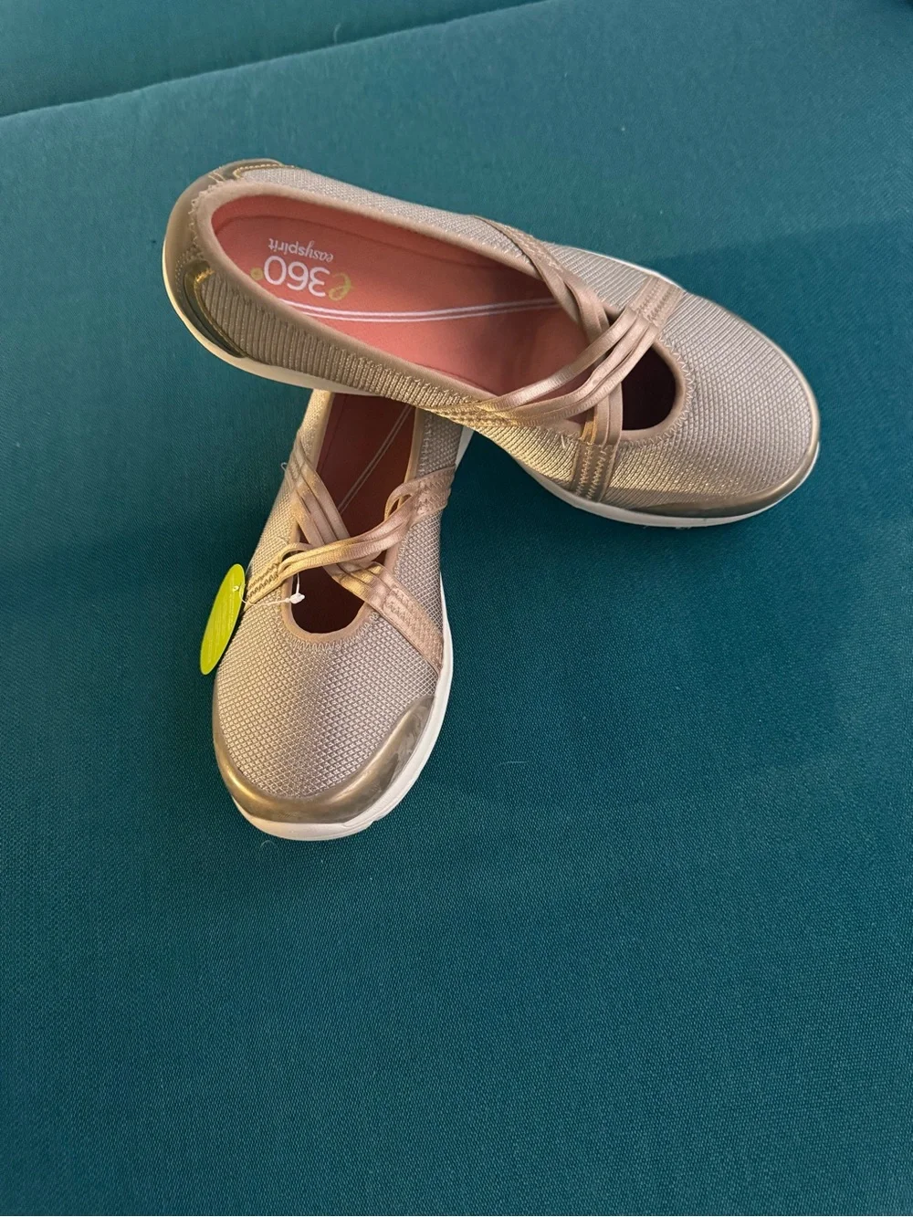 Easy Spirit e360 Metallic Champagne Slip-On Ballet Flats bring you size 9.5